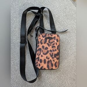 NWOT Aimee Kestenberg Animal Print Crossbody Wallet Bag Purse Brown Black